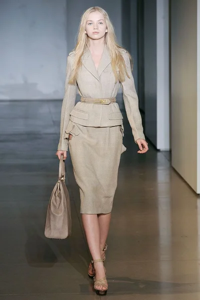 Look 29